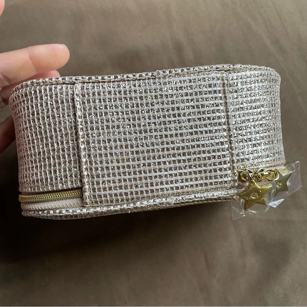 NEW Authentic Dior Gold Makeup Holiday 2025 Pouch Makeup Case Bag Clutch Handbag - Picture 5 of 13